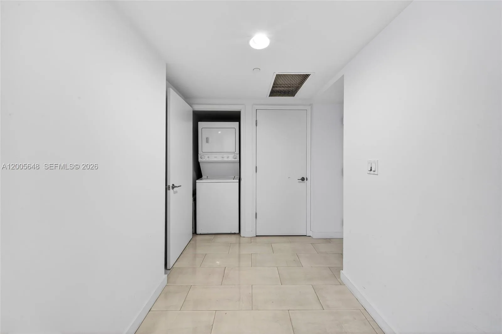500 Brickell Ave # 501, Miami, FL 33131 photo 13