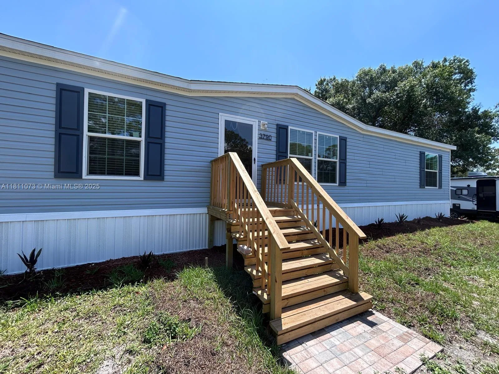 3790 NW 4th Ave, Okeechobee, FL 34972 photo 2