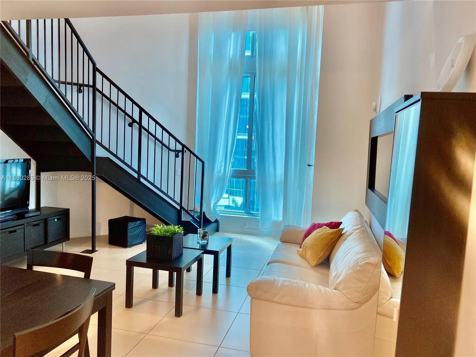 300 S Biscayne Blvd # Loft 604, Miami, FL 33131