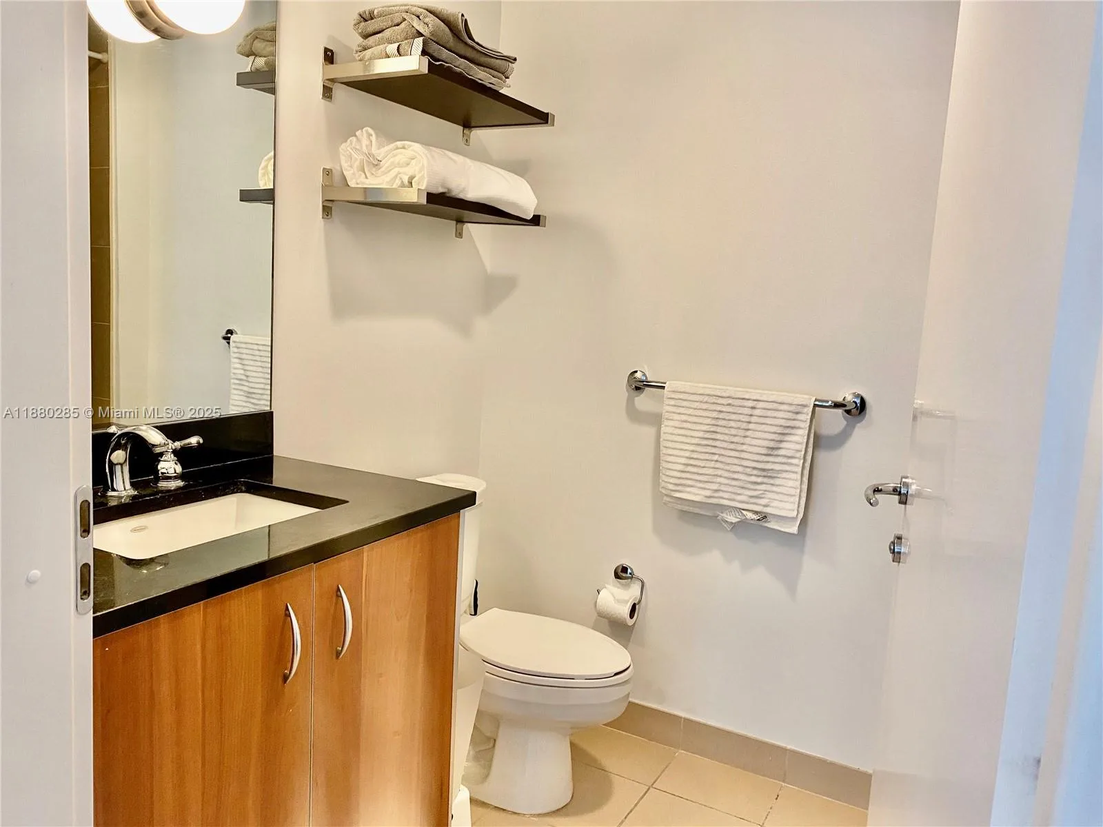 300 S Biscayne Blvd # Loft 604, Miami, FL 33131 photo 12
