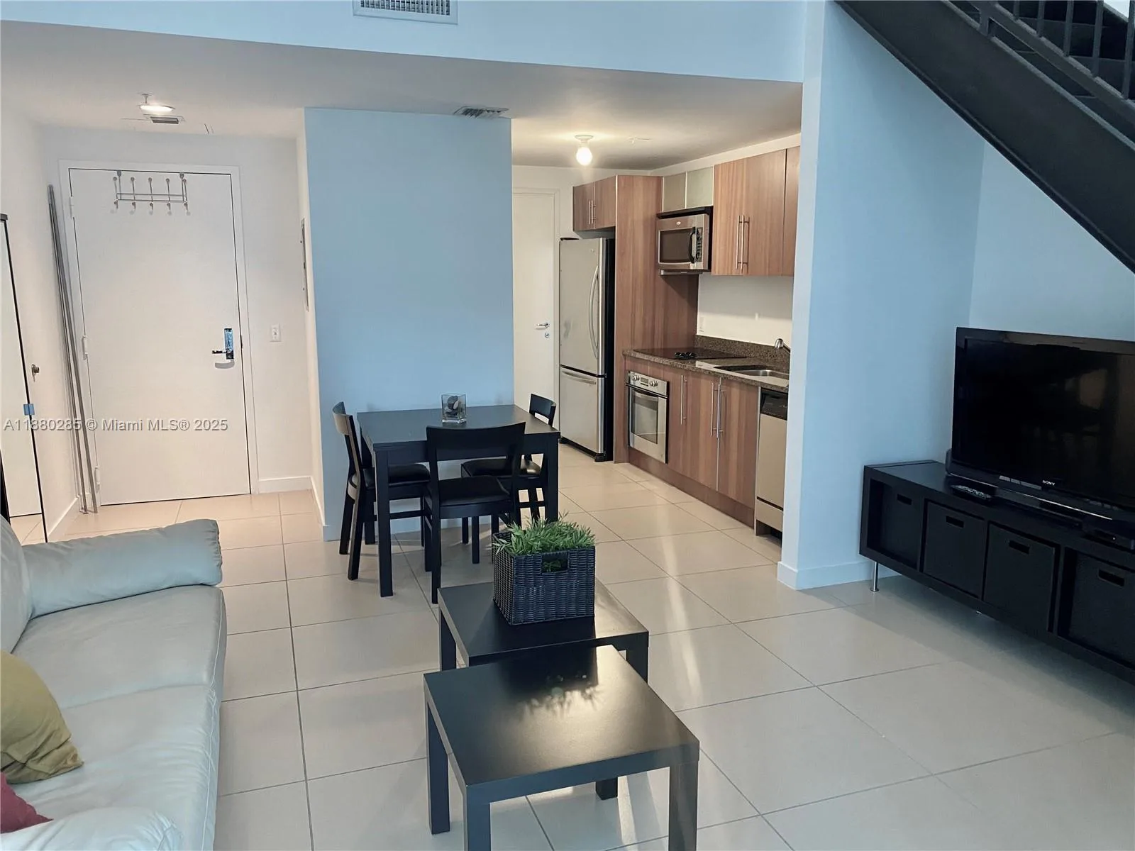 300 S Biscayne Blvd # Loft 604, Miami, FL 33131 photo 3
