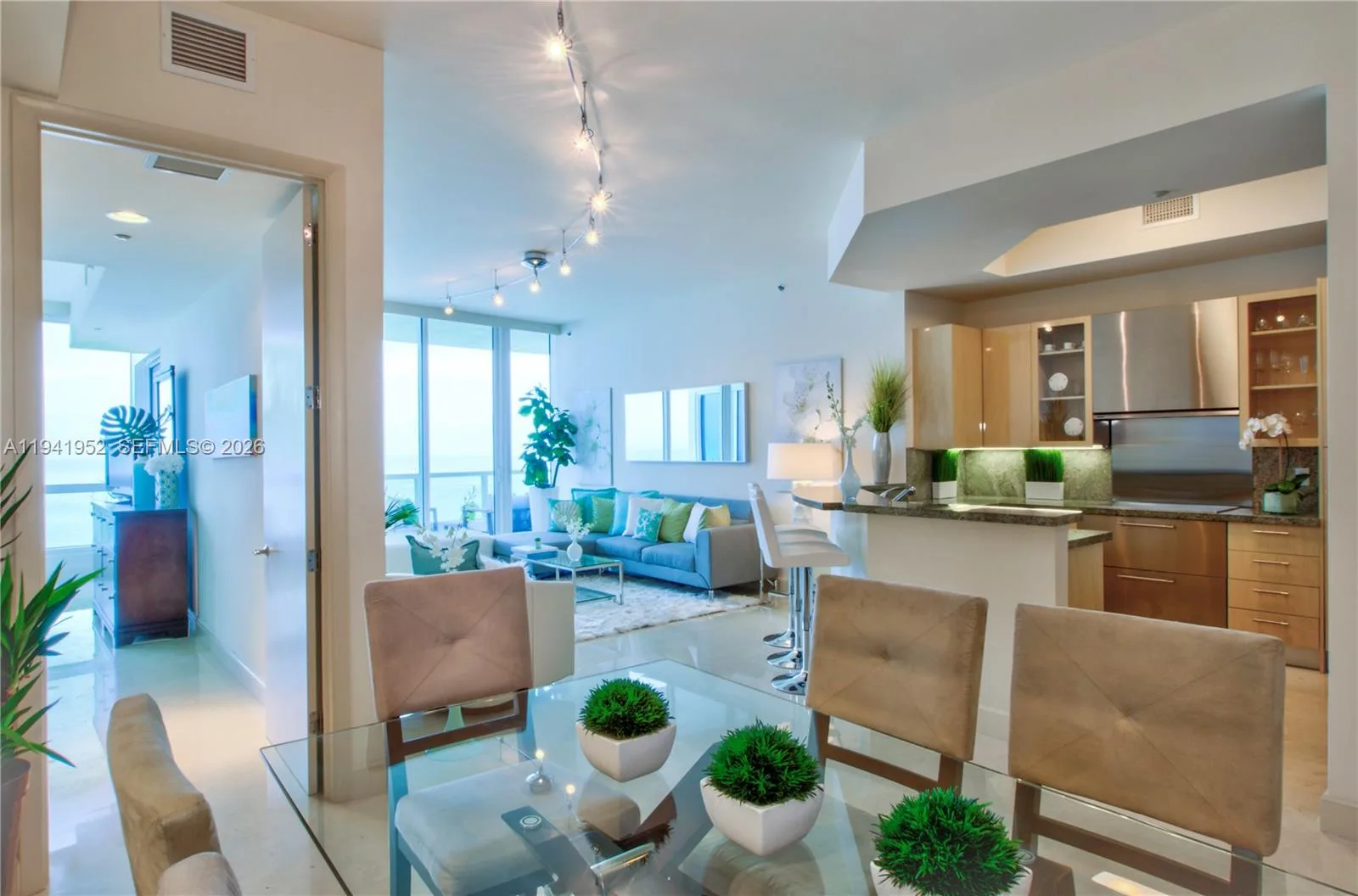 100 S Pointe Dr # 2507, Miami Beach, FL 33139 photo 4