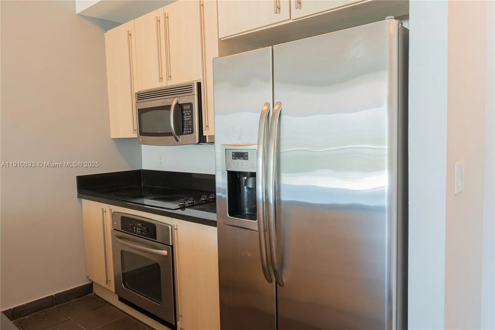 79 SW 12th St # 1002-S, Miami, FL 33130 photo 13