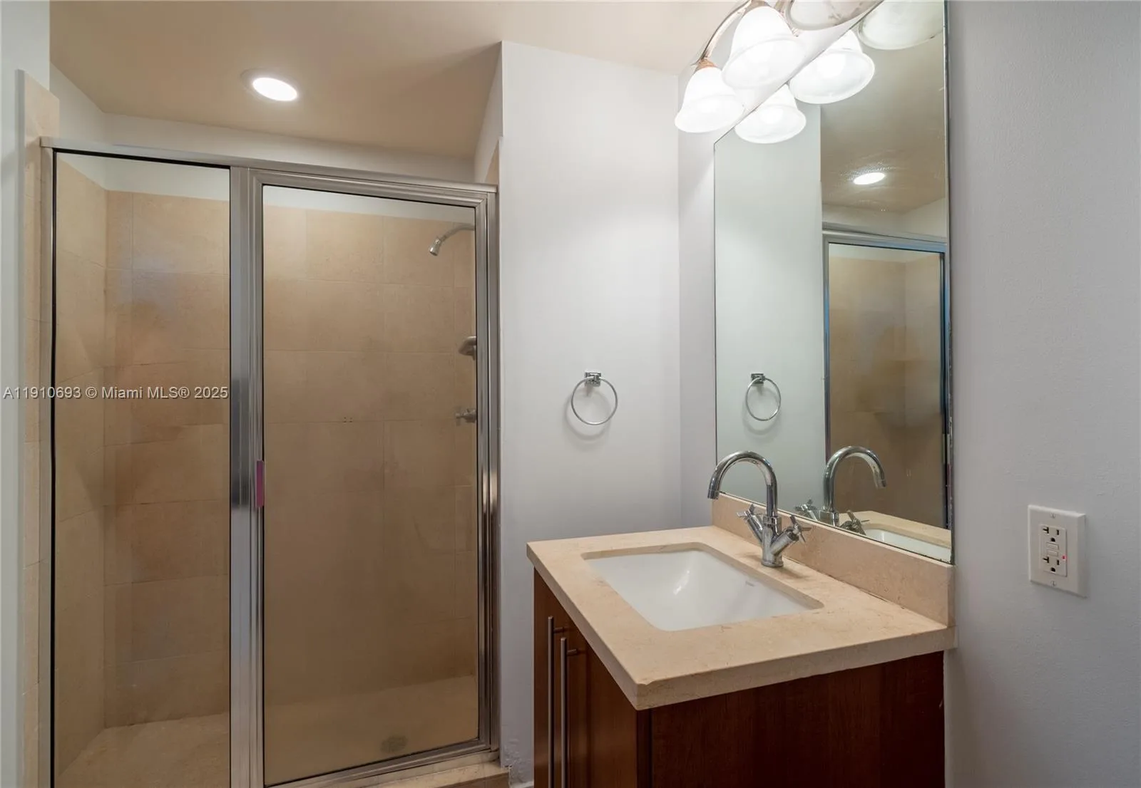 79 SW 12th St # 1002-S, Miami, FL 33130 photo 8