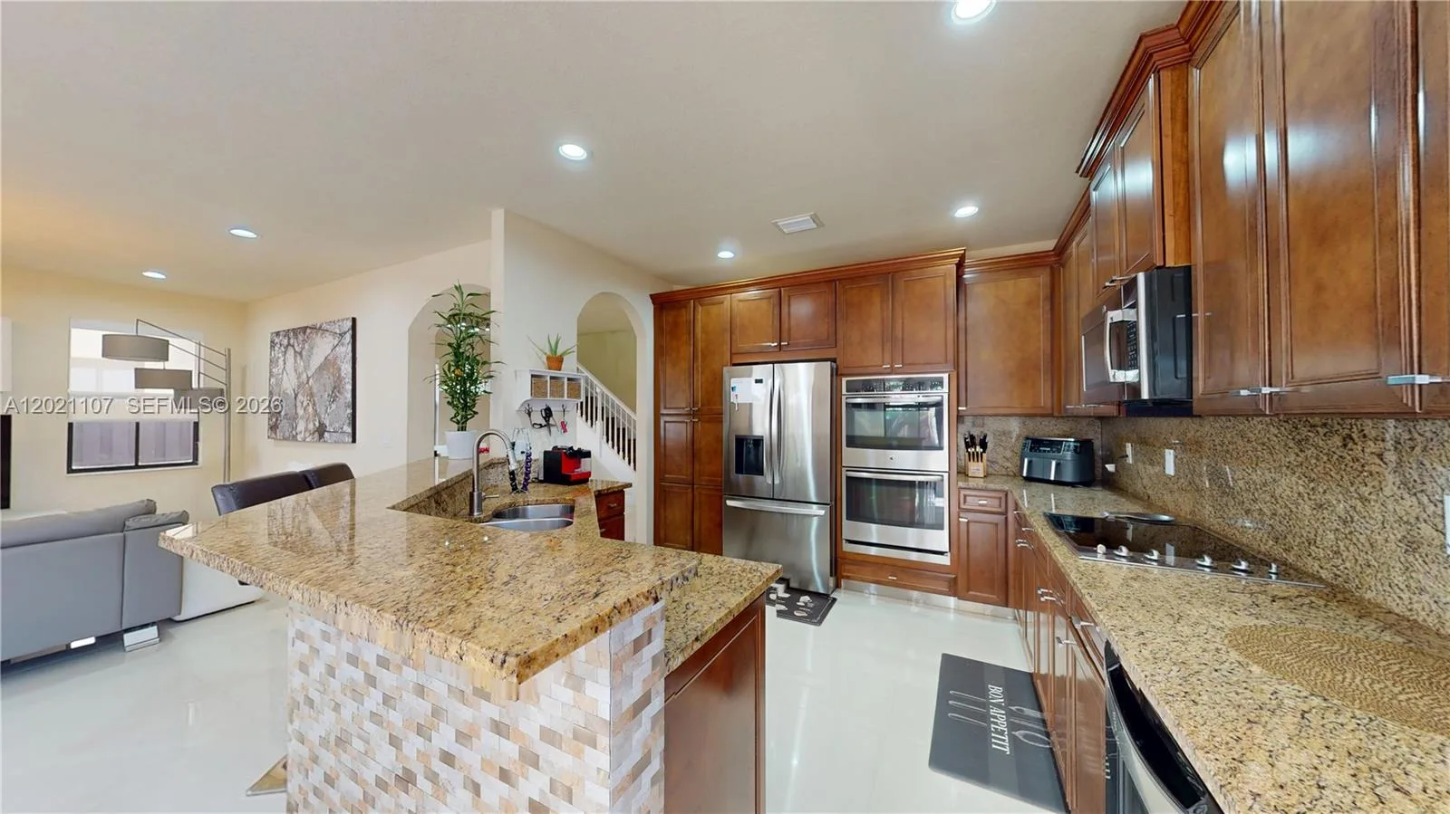 8610 NW 101st Pl, Doral, FL 33178 photo 10