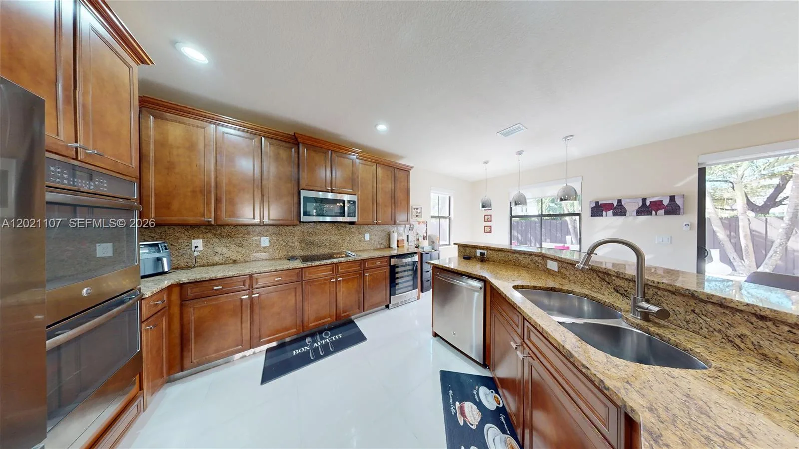 8610 NW 101st Pl, Doral, FL 33178 photo 11