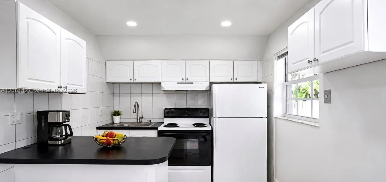 731 SW 14th Ave # 1-4, Fort Lauderdale, FL 33312 photo 4