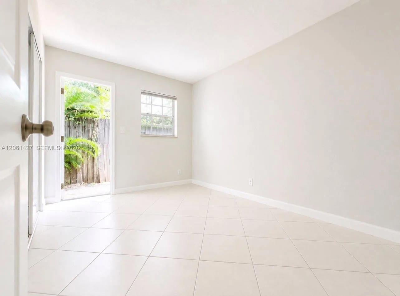 731 SW 14th Ave # 1-4, Fort Lauderdale, FL 33312 photo 5