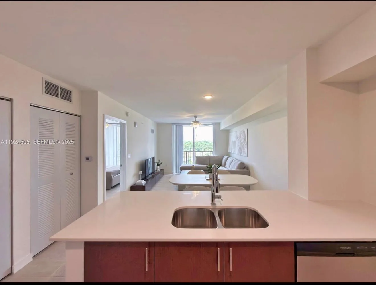 11239 NW 4th Ter # 131, Sweetwater, FL 33172 — zdjęcie 4