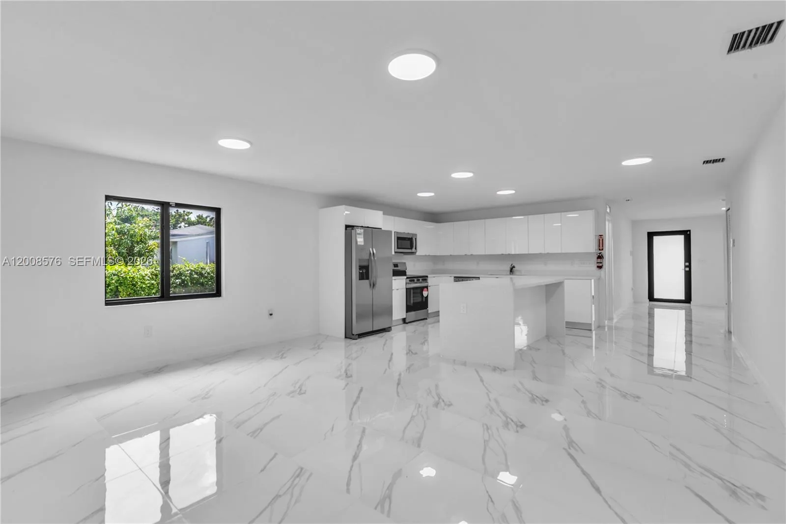152 NW 18 St, Homestead, FL 33030 photo 6