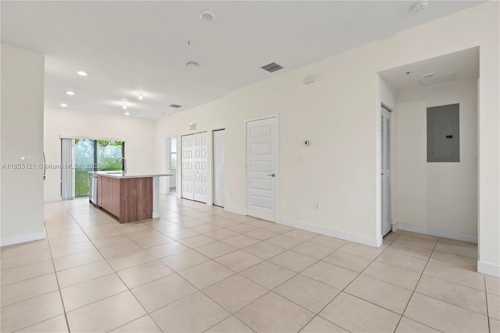 7831 NW 104th Ave # 22, Doral, FL 33178 photo 7