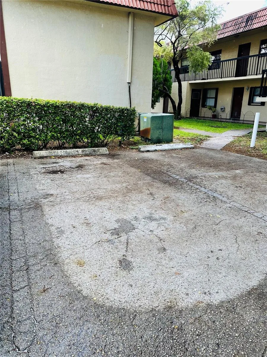 6565 W 26th Dr # 34-104, Hialeah, FL 33016 photo 13