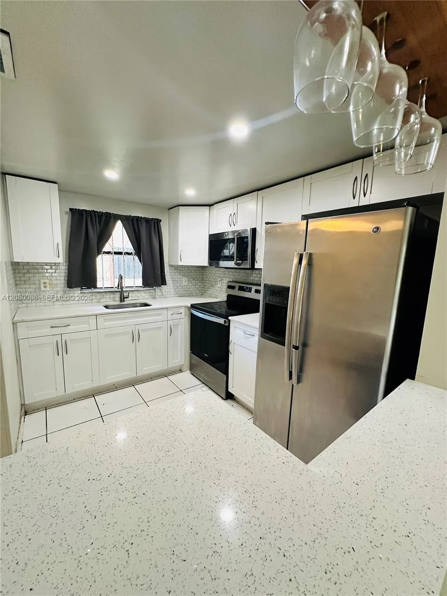 6565 W 26th Dr # 34-104, Hialeah, FL 33016 — zdjęcie 2