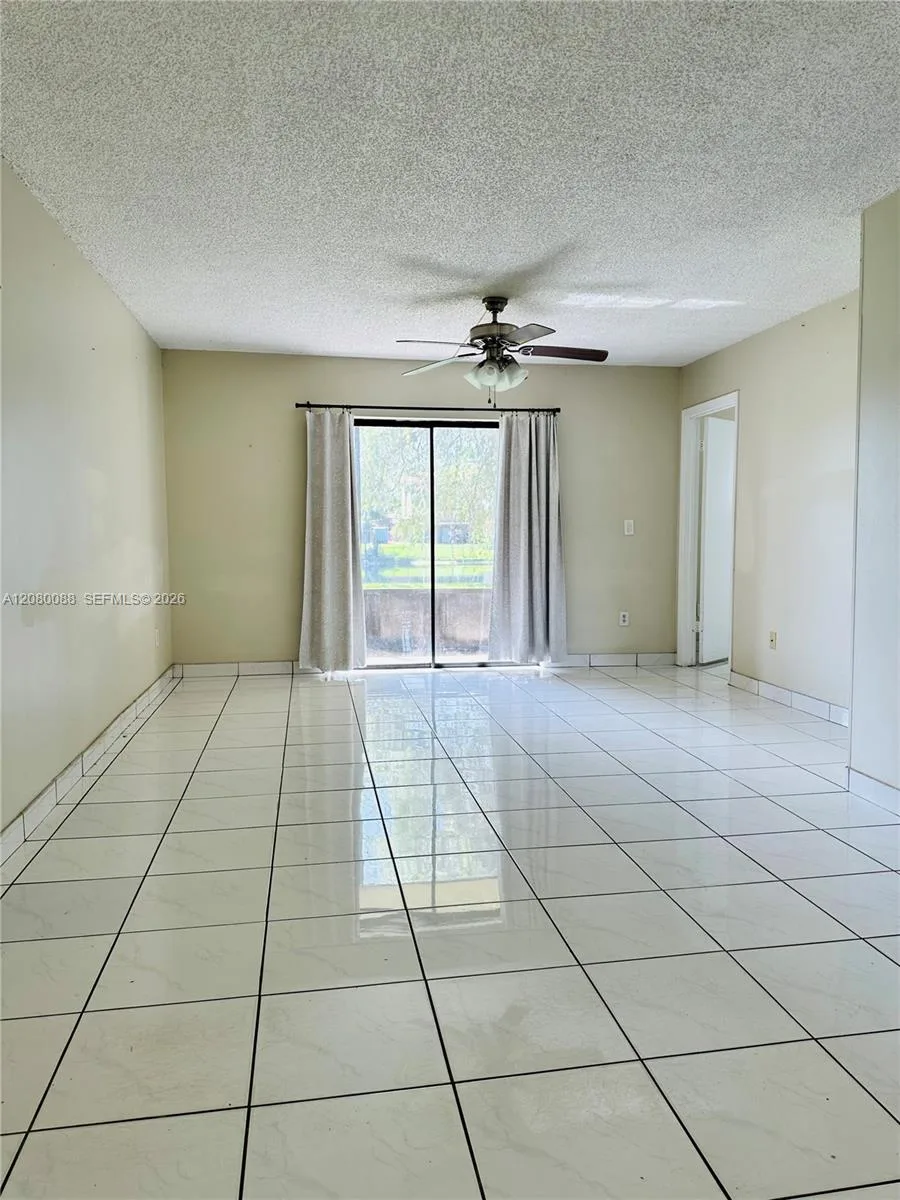 6565 W 26th Dr # 34-104, Hialeah, FL 33016 — zdjęcie 3