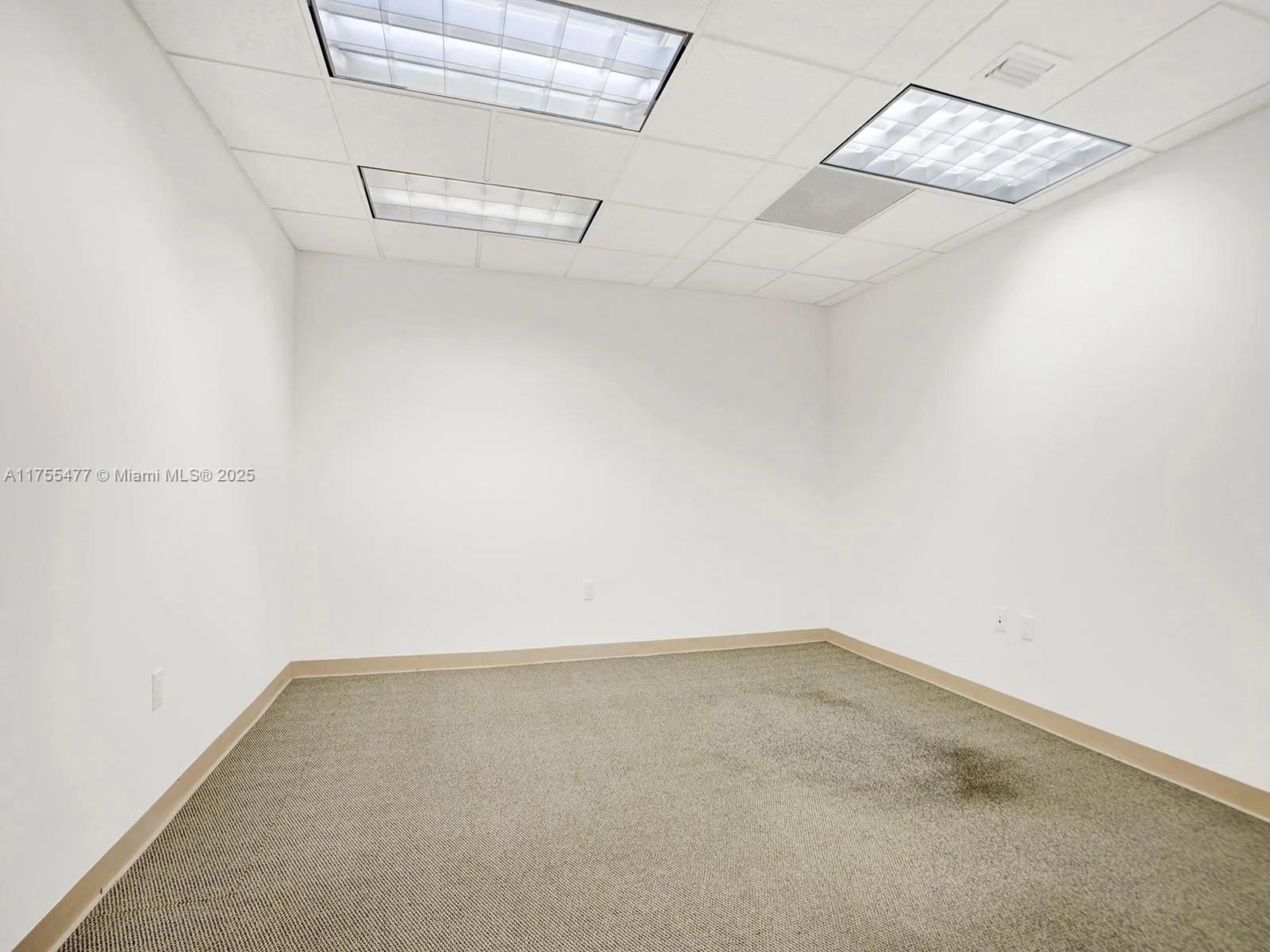 4070 Laguna St, Coral Gables, FL 33146 photo 9