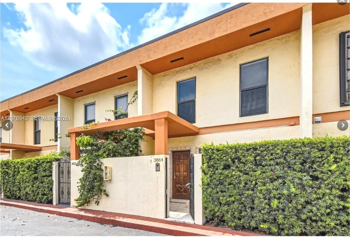 3864 NE 167th St # 5, North Miami Beach, FL 33160