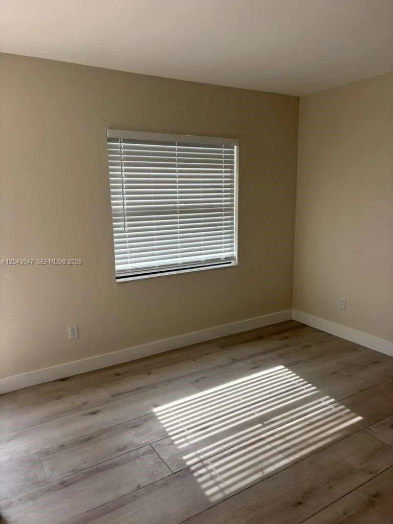 418 Las Palmas Cir # 0, Avon Park, FL 33825 photo 2