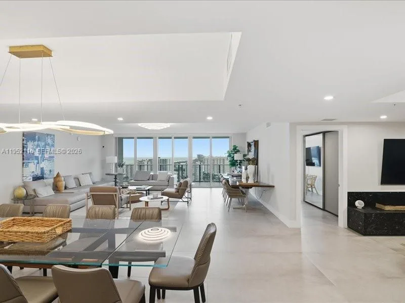 330 Sunny Isles Blvd # 5-2404, Sunny Isles Beach, FL 33160 photo 9