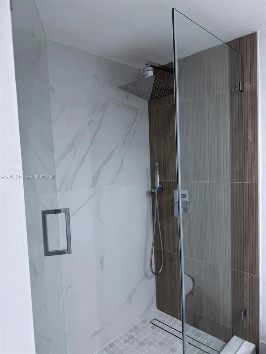 10875 NW 7th St # 23-36, Miami, FL 33172 photo 10