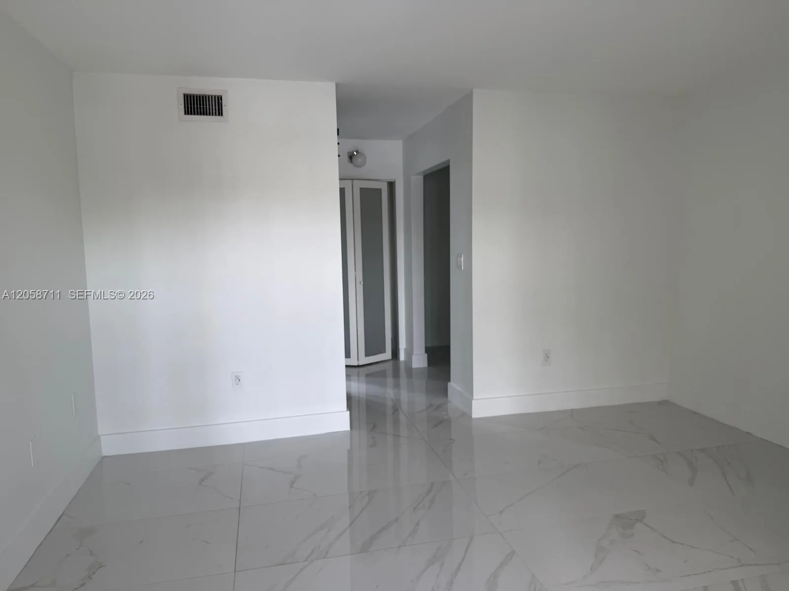 10875 NW 7th St # 23-36, Miami, FL 33172 photo 5