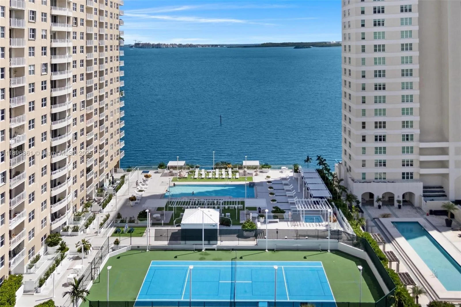 770 Claughton Island Dr # 1712, Miami, FL 33131 photo 2