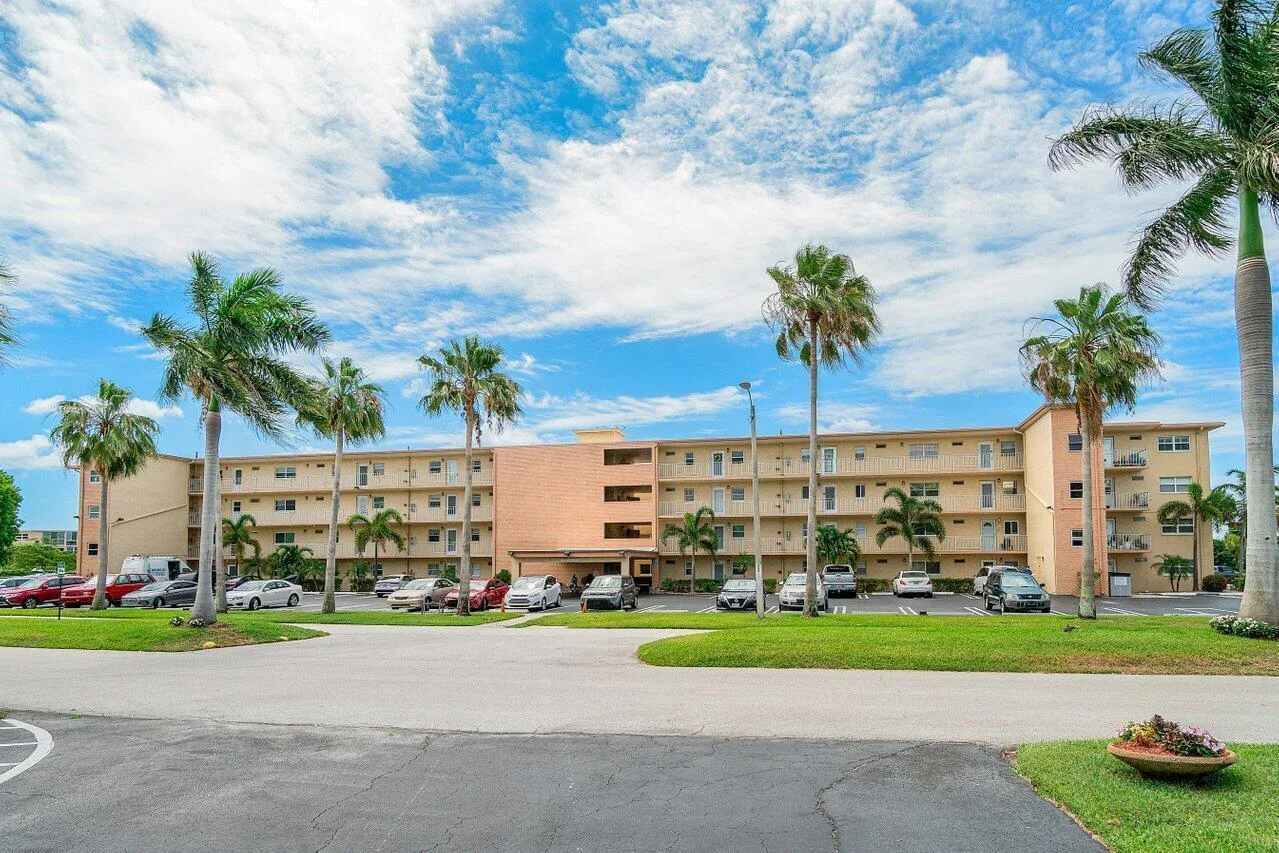 2615 NE 1st Court # 406, Boynton Beach, FL 33435