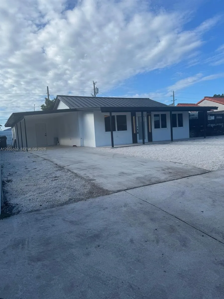 841 NE 4th Pl, Hialeah, FL 33010