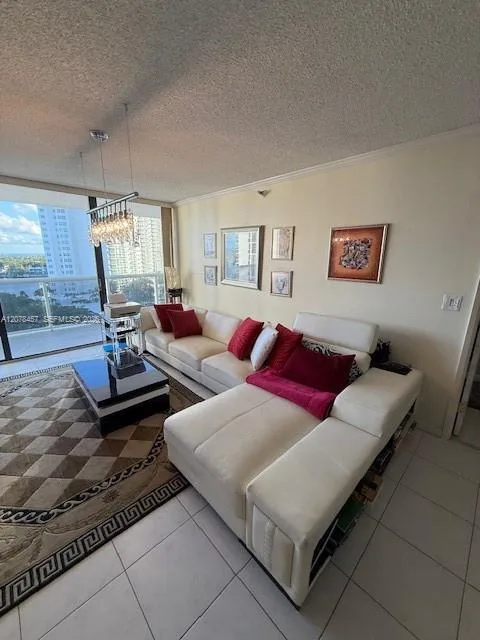 20505 E Country Club Dr # 1036, Aventura, FL 33180 photo 11