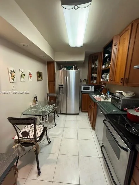 20505 E Country Club Dr # 1036, Aventura, FL 33180 photo 3