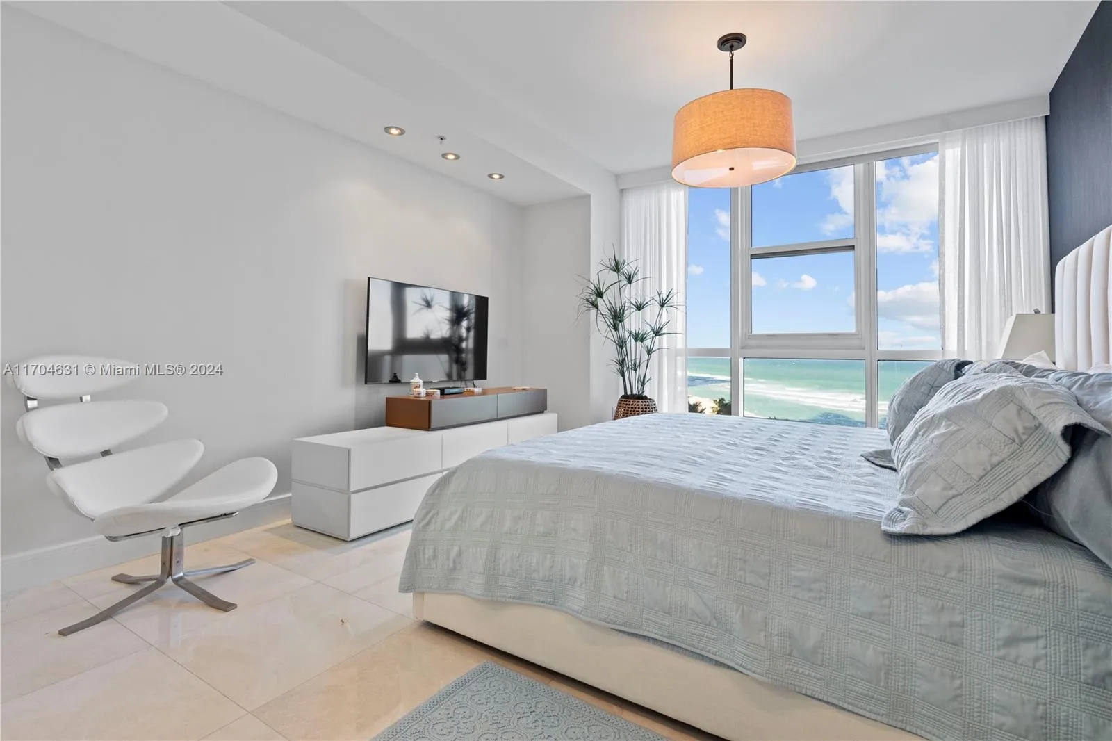 18201 Collins Ave # 906, Sunny Isles Beach, FL 33160 photo 11