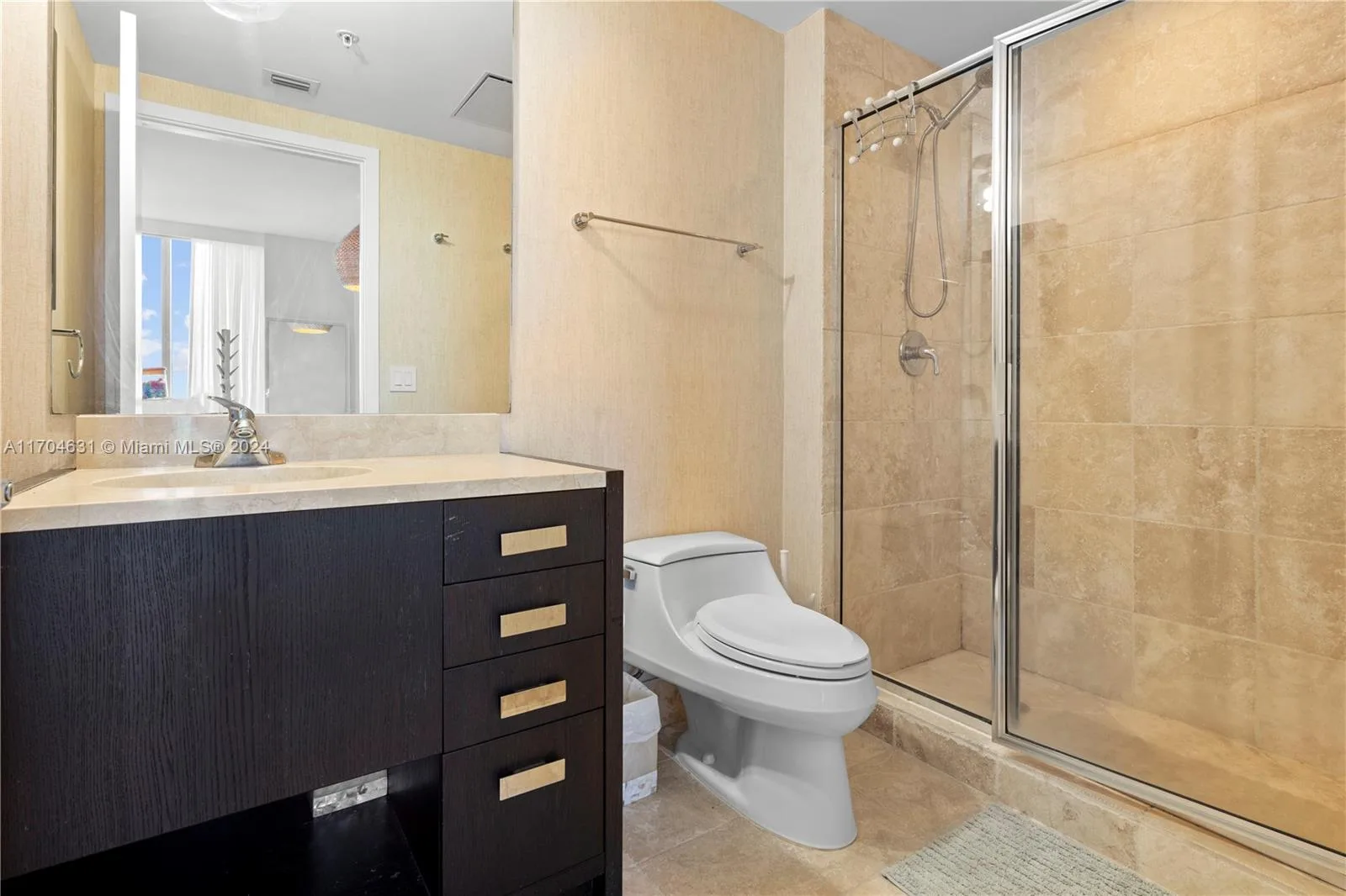 18201 Collins Ave # 906, Sunny Isles Beach, FL 33160 photo 9