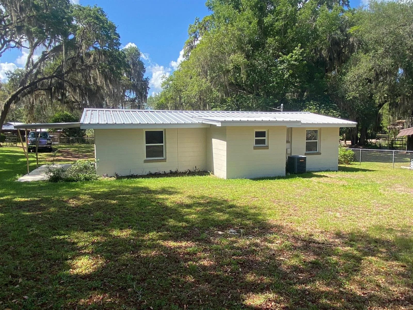 24961 NE 146th Lane, FL 32134 photo 3