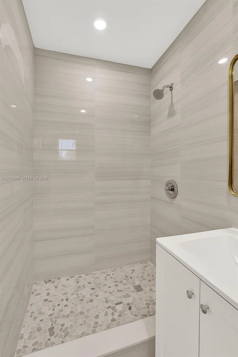 5807 SW 25th St # 0, West Park, FL 33023 photo 8