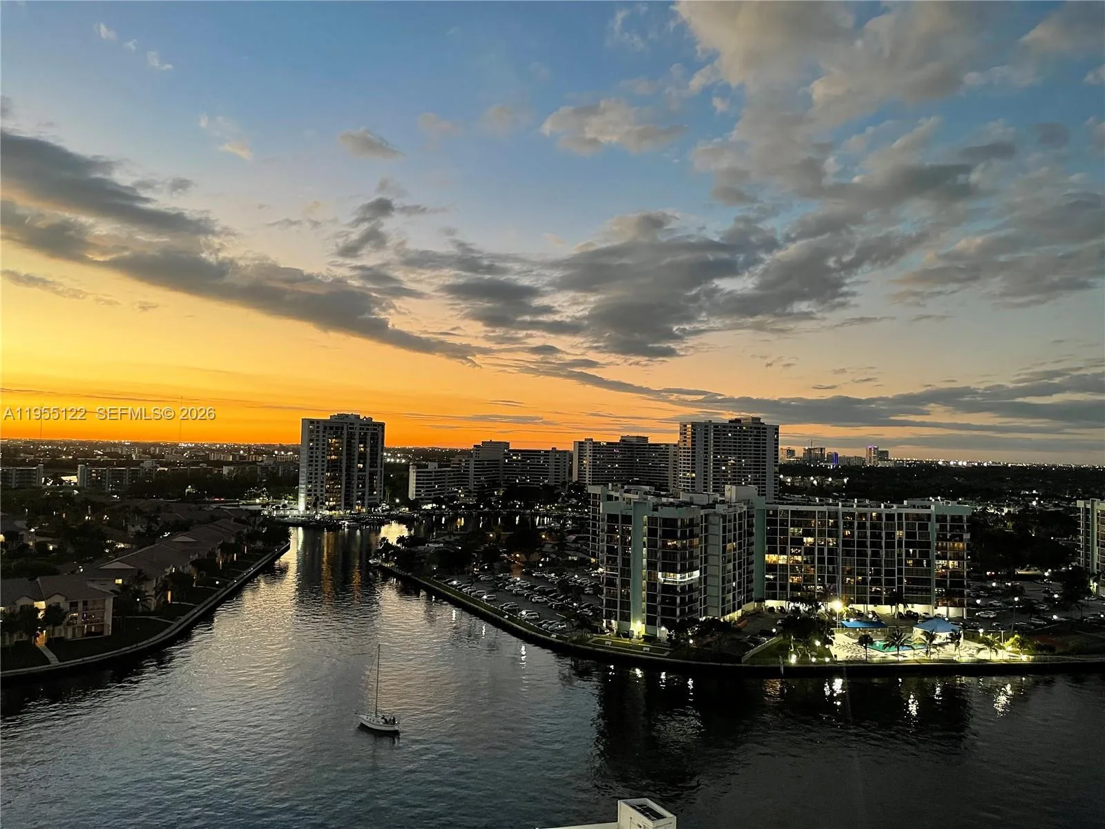 3800 S Ocean Dr # 1725, Hollywood, FL 33019