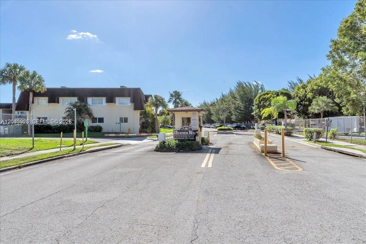 13710 SW 90th Ave # 4, Miami, FL 33176 photo 3