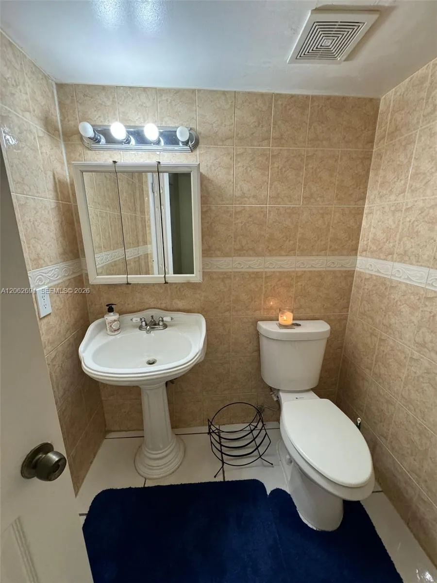 9240 Fontainebleau Blvd # 204, Miami, FL 33172 photo 12