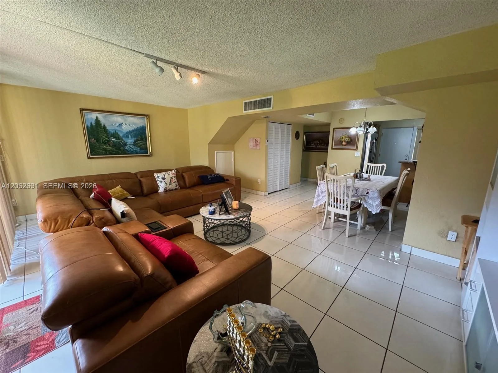 9240 Fontainebleau Blvd # 204, Miami, FL 33172 photo 7