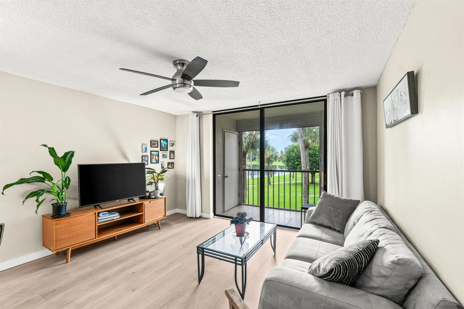 5370 LAS VERDES Circle # 209, Delray Beach, FL 33484