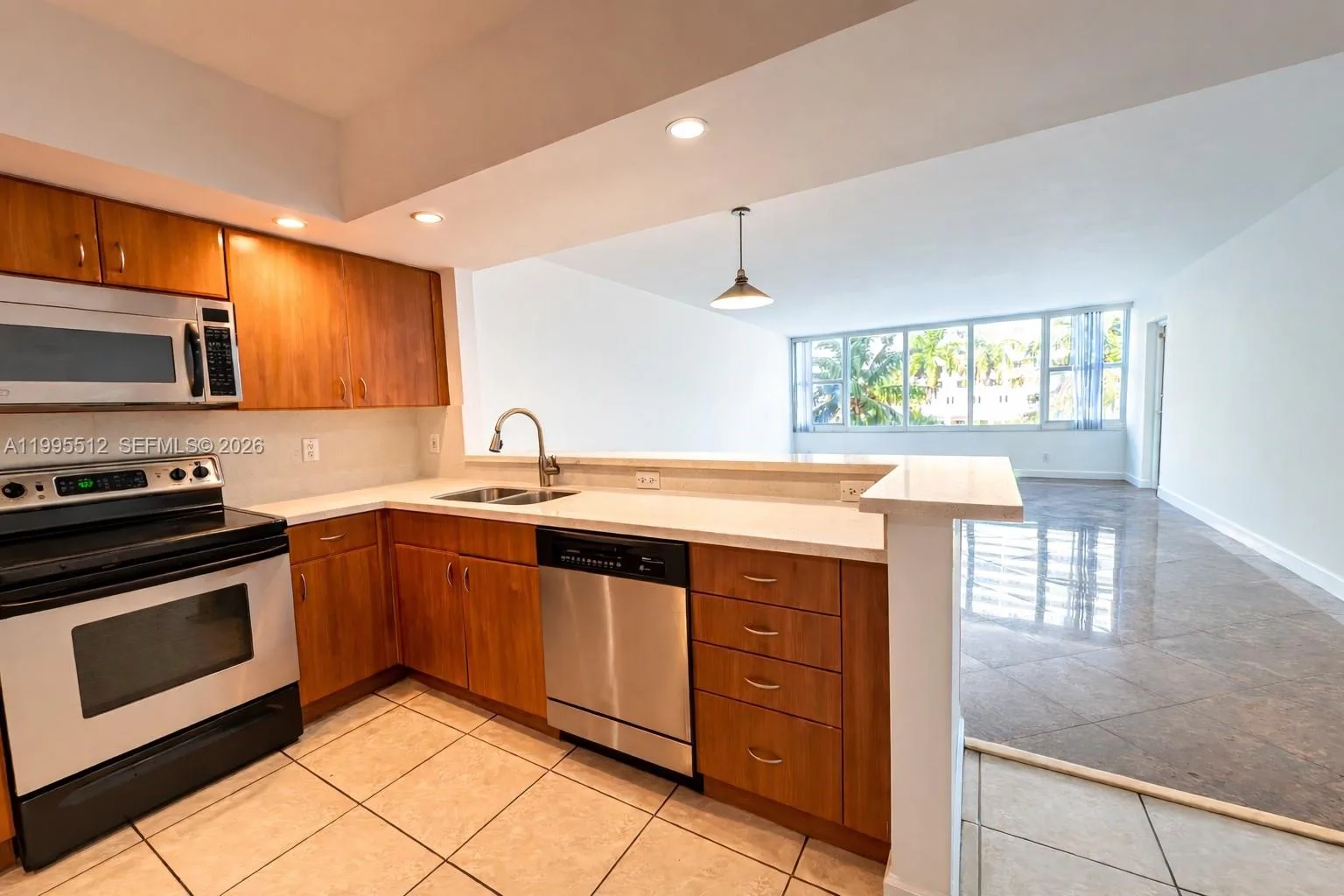 5600 Collins Ave # 4E, Miami Beach, FL 33140 photo 2