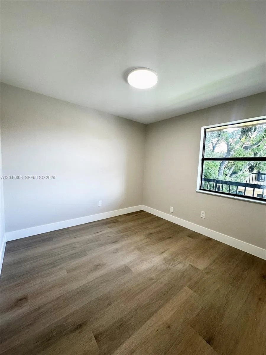 2540 W 67th Pl # 202-28, Hialeah, FL 33016 photo 12