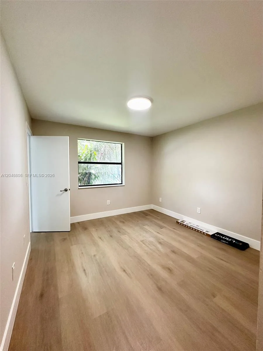 2540 W 67th Pl # 202-28, Hialeah, FL 33016 photo 6