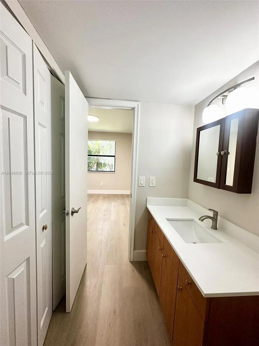 2540 W 67th Pl # 202-28, Hialeah, FL 33016 photo 9