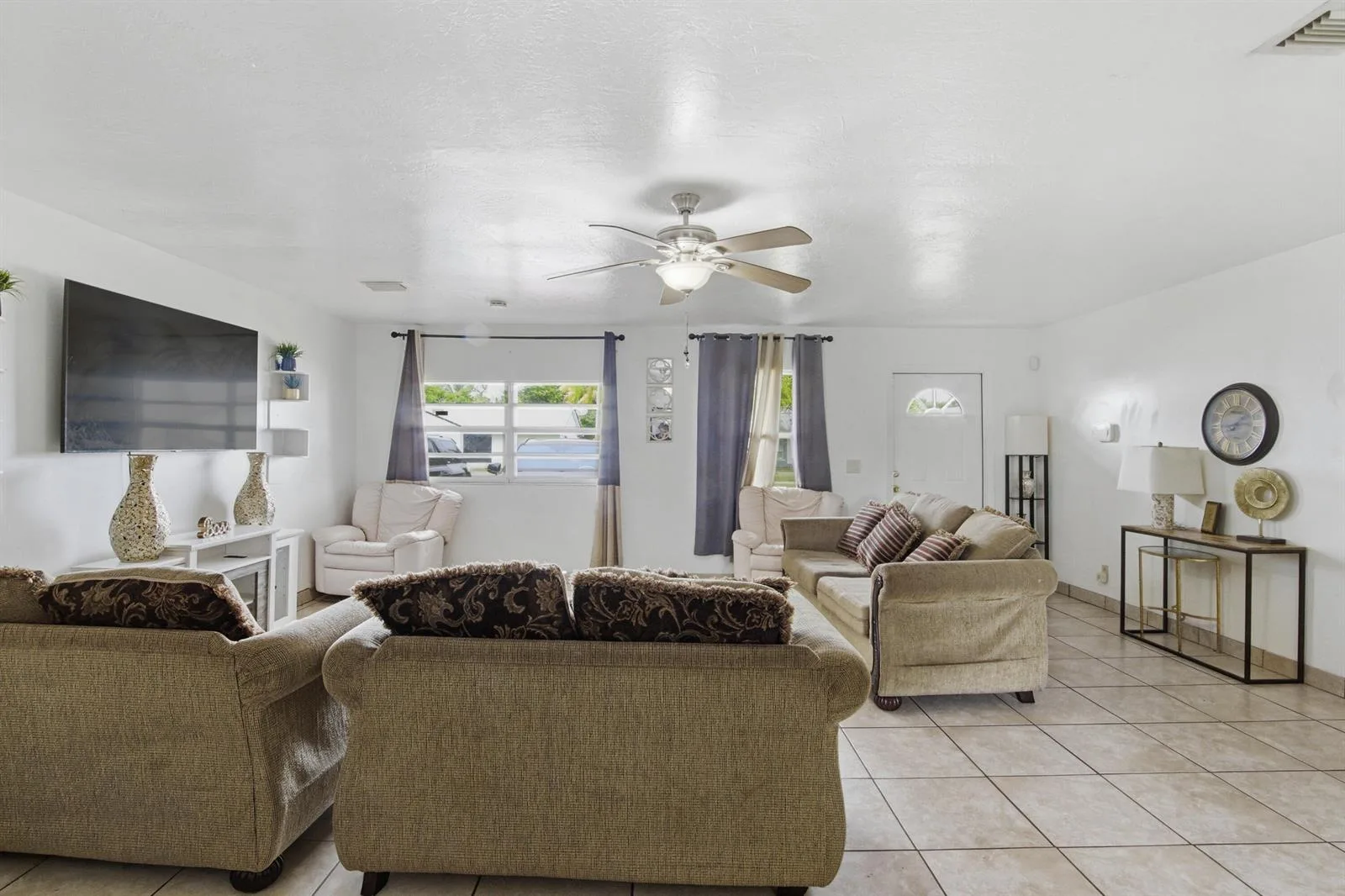 8230 SW 4th Place, North Lauderdale, FL 33068