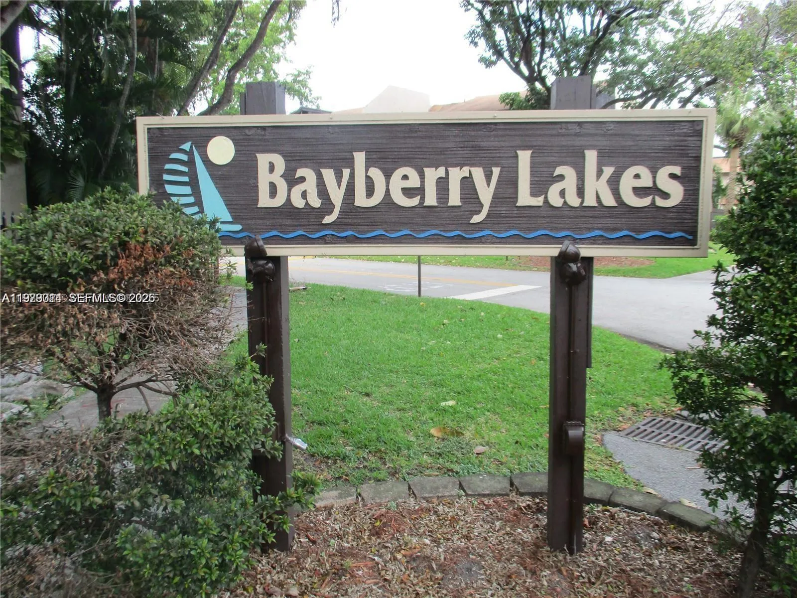 1760 Bayberry Dr, Pembroke Pines, FL 33024 photo 2