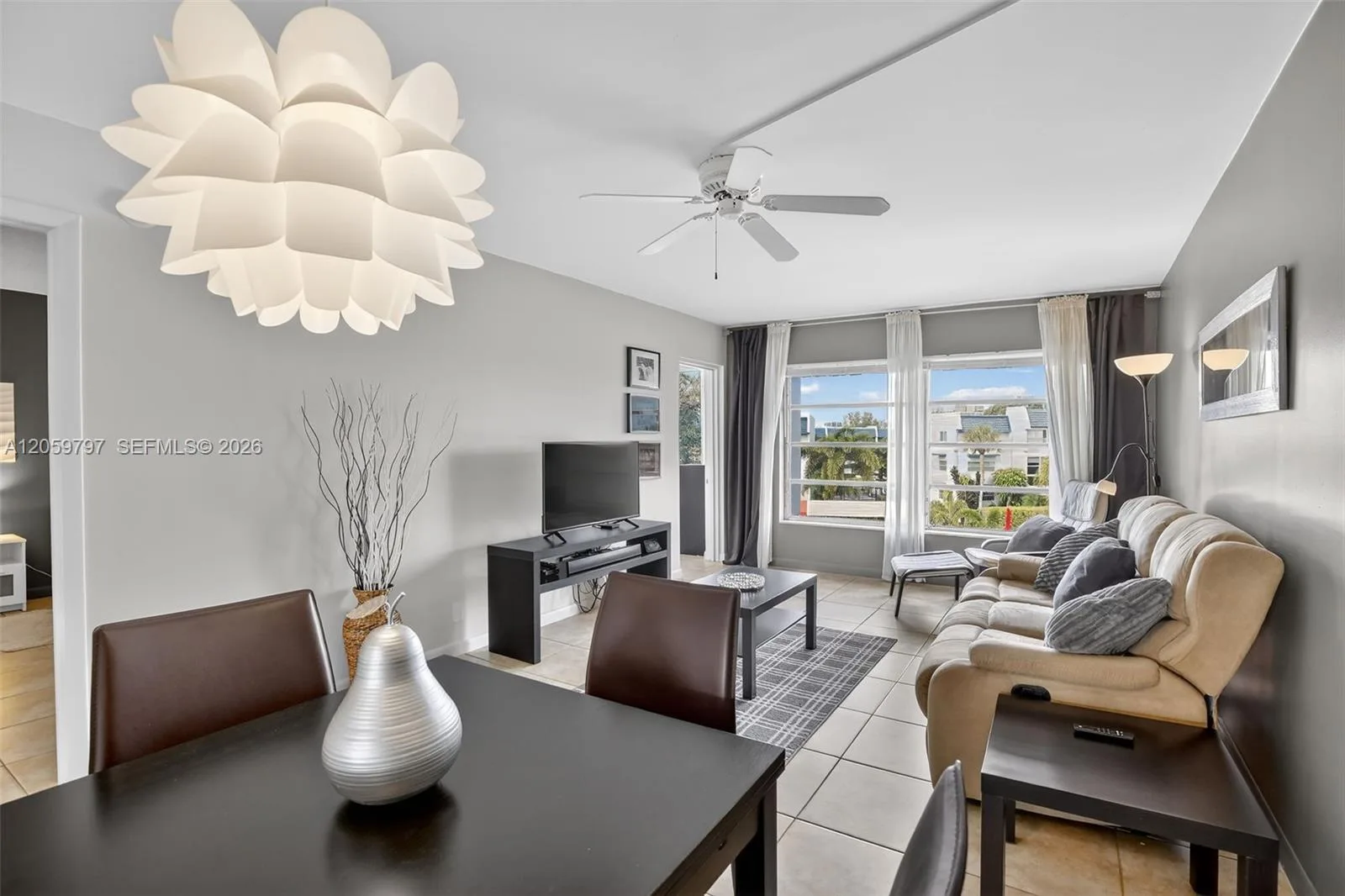 7897 Golf Circle Dr # 307, Margate, FL 33063