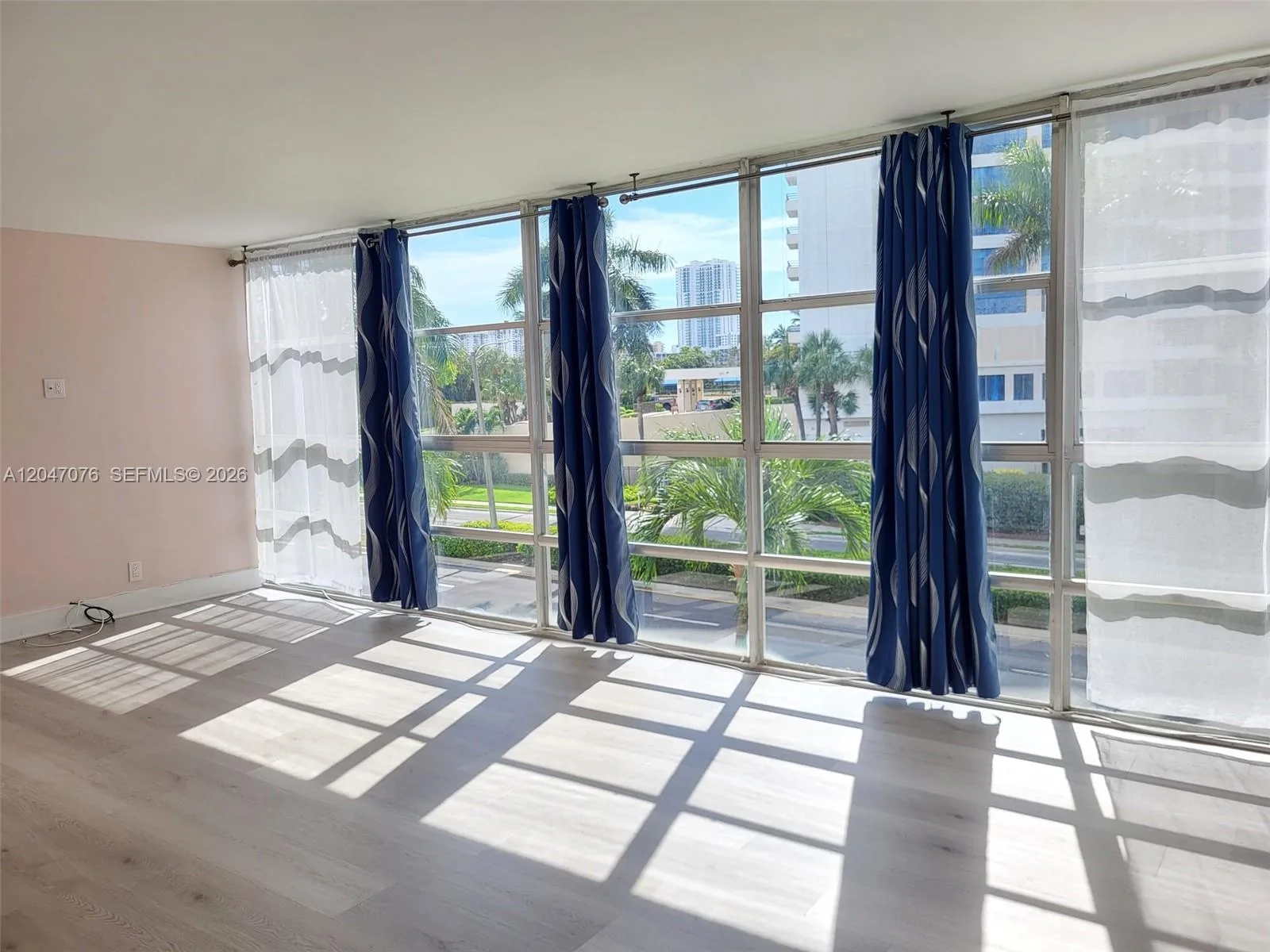 501 Three Islands Blvd # 310, Hallandale Beach, FL 33009