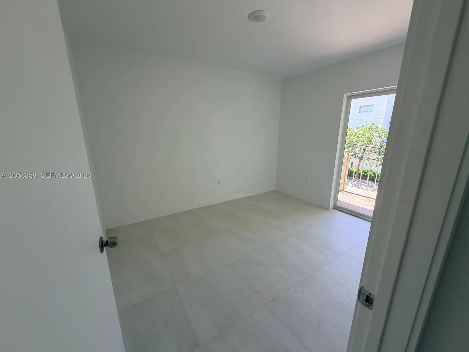 921 SW 7th St # 3, Miami, FL 33130 photo 4