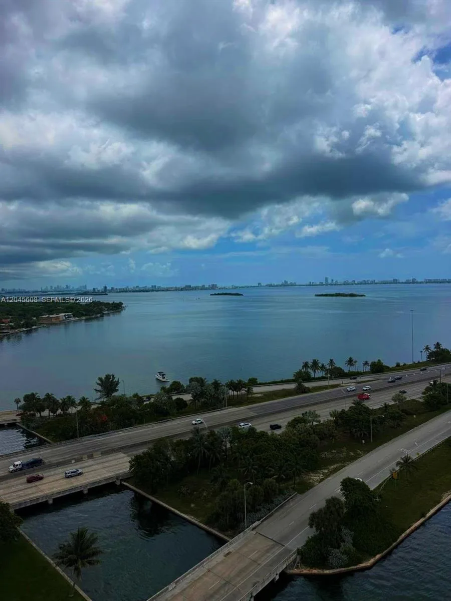 600 NE 36 St # PH22, Miami, FL 33137 photo 9