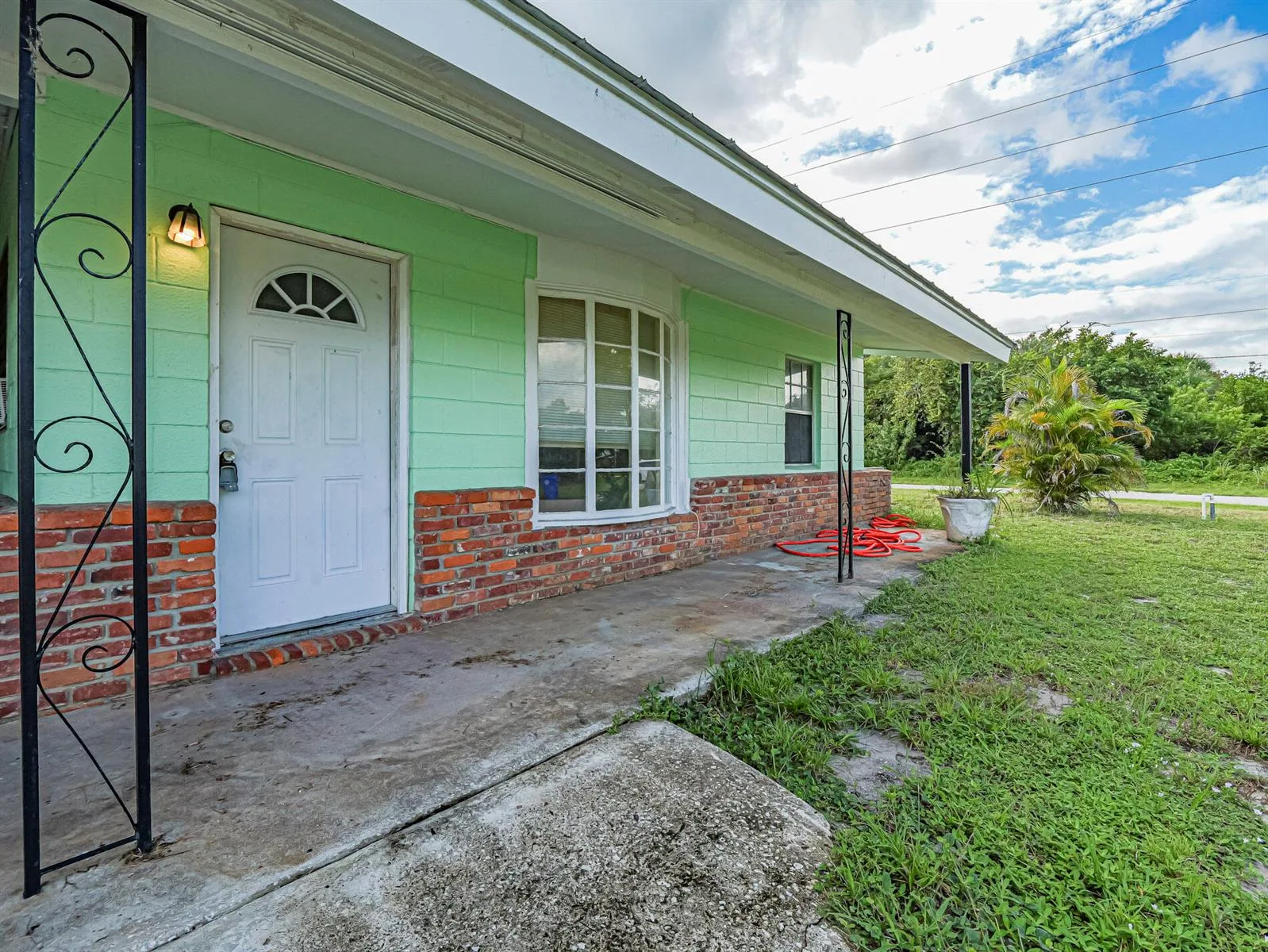 2448 1st Court SE, Vero Beach, FL 32962 photo 2