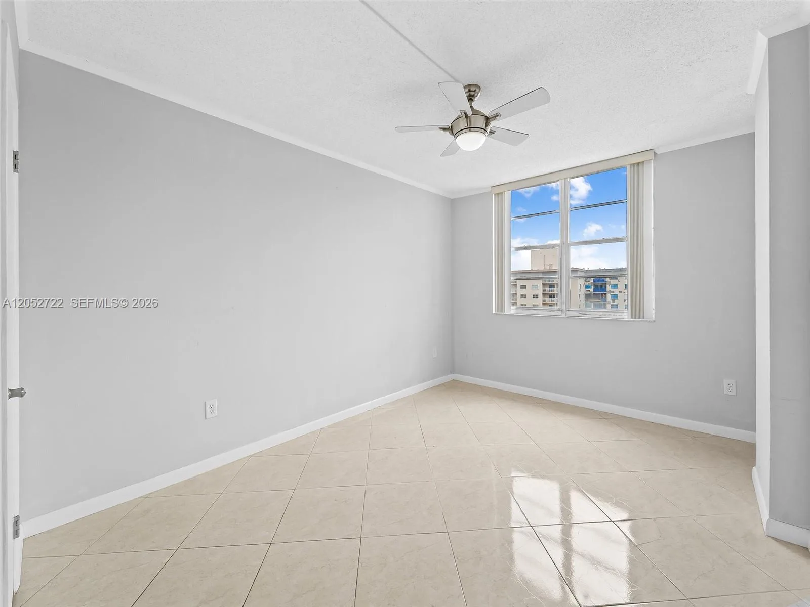 500 Bayview Dr # 1421, Sunny Isles Beach, FL 33160 photo 7